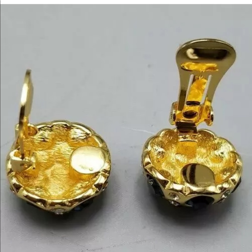 Christian Dior Gold Tone earrings clips - Picture 5 of 6
